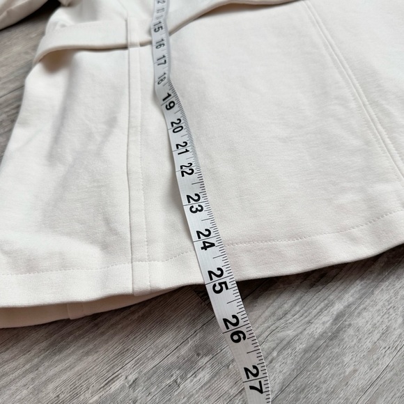 NWOT CHICO'S Retro Belted Ponte Jacket Sz 1 (Women's Sz 8-10) Ecru/Cream - Picture 8 of 10